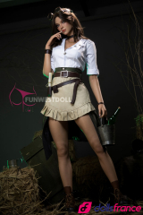 Lovedoll silicone Lexie la serveuse en stock EU 168cm D-cup FunWestDoll