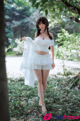 Kemeny la poupée pour adultes asiatique innocente aux énormes lolos 161cm F-cup SEDoll