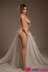 Sex doll réelle Hazel soubrette soumise 163cm E-cup SEDoll