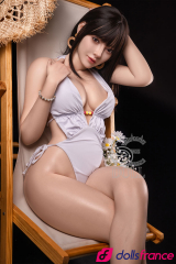 Sexdoll silicone Annika japonaise à la plage 165cm Bonnet C SEdoll