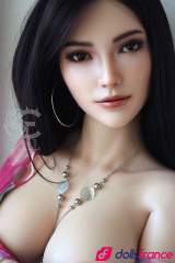 Regina sexdoll réelle silicone élégante aux yeux en amandes 165cm Bonnet C SEdoll
