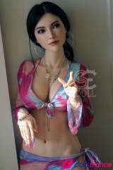 Regina sexdoll réelle silicone élégante aux yeux en amandes 165cm Bonnet C SEdoll