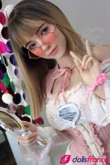 Sex doll silicone Annika la jeune fille coquette aux yeux bleus 161cm Bonnet E SEdoll