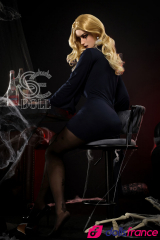 Sexdoll silicone réaliste Xena la gothique à gros seins 167cm Bonnet E SEdoll