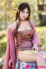 Real doll silicone Bridget princesse chinoise aux yeux bleus 163cm Bonnet C SEdoll
