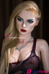 Alexa la poupée d'amour en silicone blonde dominatrice 166cm F-cup FunWestDoll