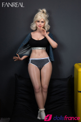 Maria la sexdoll en silicone blonde extravagante 155cm F-cup FanReal