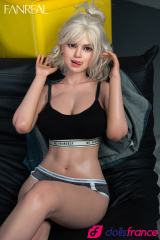 Maria la sexdoll en silicone blonde extravagante 155cm F-cup FanReal