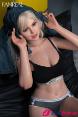 Maria la sexdoll en silicone blonde extravagante 155cm F-cup FanReal