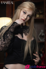 Poupée sexuelle en silicone Vanessa l'élégante bourgeoise 168cm bonnet F FanReal