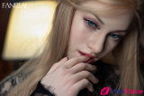 Poupée sexuelle en silicone Vanessa l'élégante bourgeoise 168cm bonnet F FanReal
