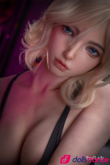 Poupée porno en silicone Joline la blonde séduisante 170cm bonnet C Real Lady