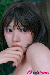 Kagura poup&eacute;e pour adulte en silicone asiate &agrave; gros nibards 150cm bonnet B Real Lady