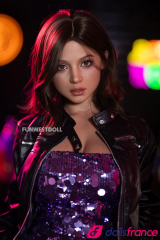 Sexdoll en silicone Lyra tueuse à gage 157cm G-cup FunWestDoll