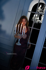 Lyra jeune sex doll en silicone séductrice 159cm A-cup FunWestDoll