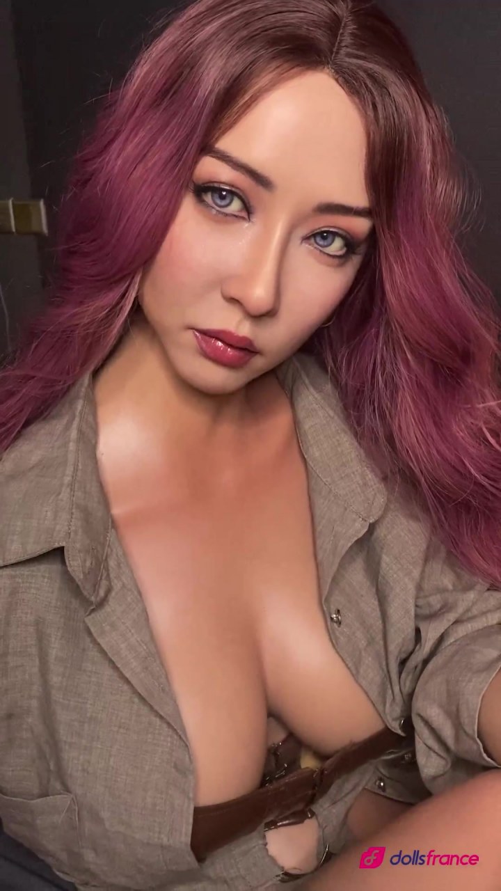 Eva la réplique réaliste de femme silicone 165cm D-cup FanReal