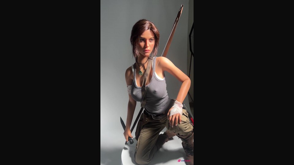 Poupée réaliste de luxe silicone Lara Croft Tomb Raider 166cm GameLady